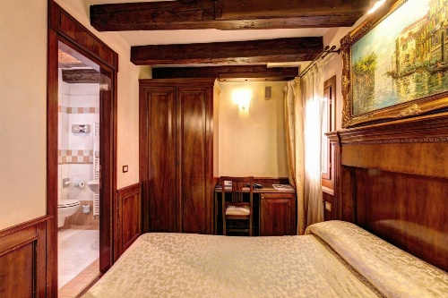 Palazzo La Scala image 13